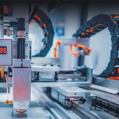 雷諾爾推出機(jī)器人拖鏈